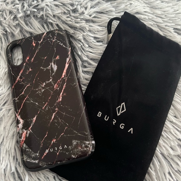 Four Burga cases in perfect condition. Durable and cute. - Picture 3 of 5